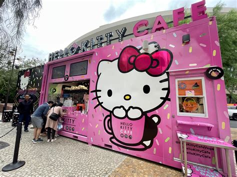 hello kitty cafe las vegas photos